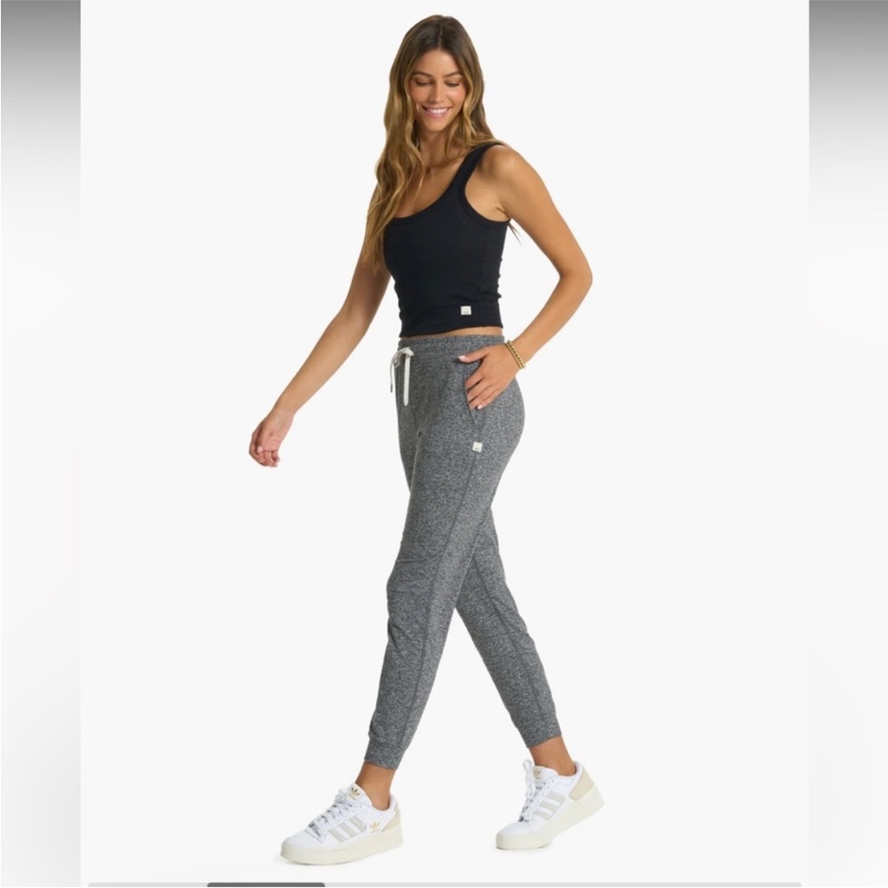 Vuori Charcoal Joggers